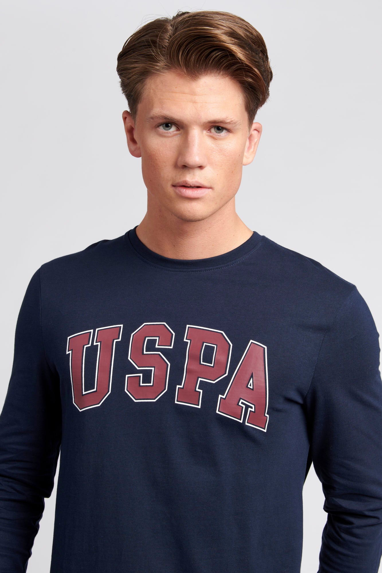 Men Arch Graphic Long Sleeve T-Shirt in Navy Blue