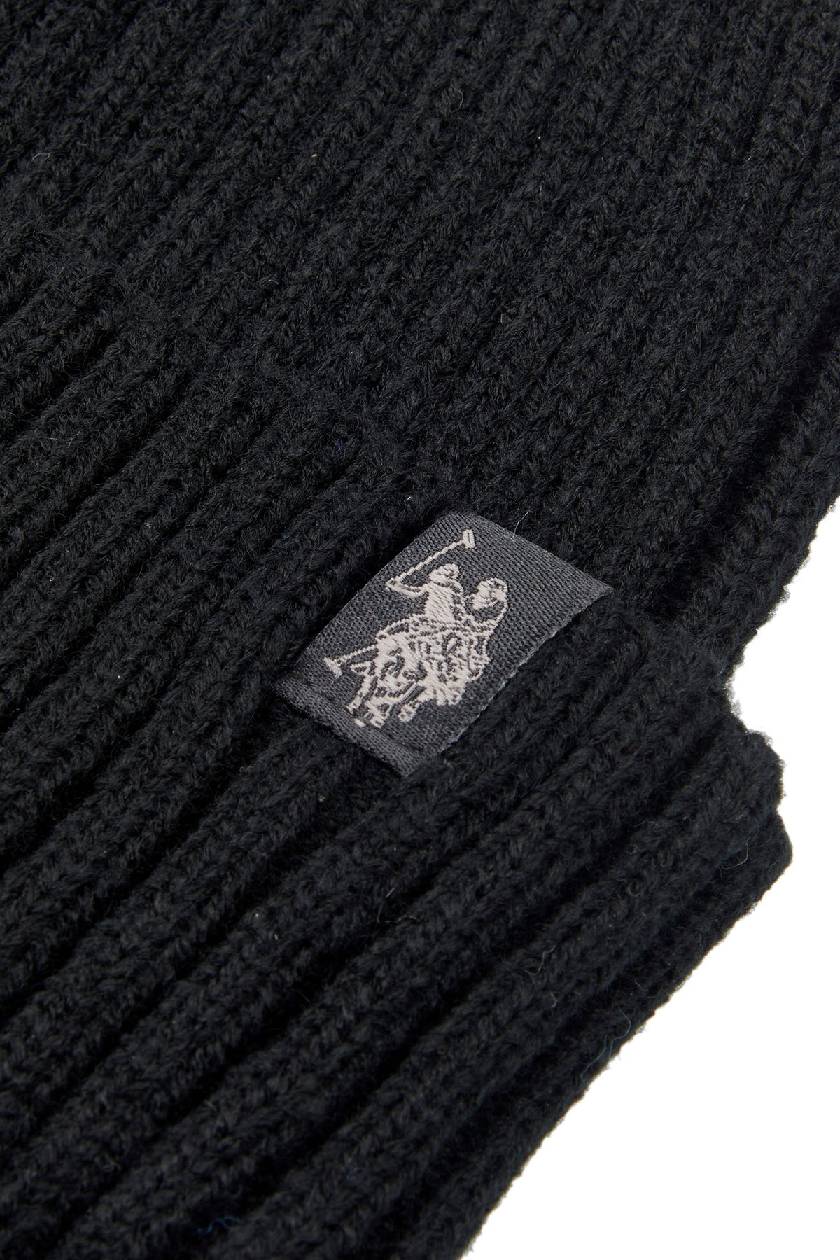 Chunky Rib Beanie in Black