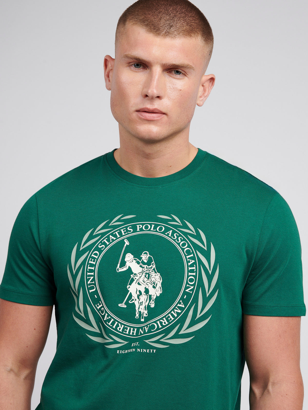 Mens Crest Graphic T-Shirt in Rain Forest