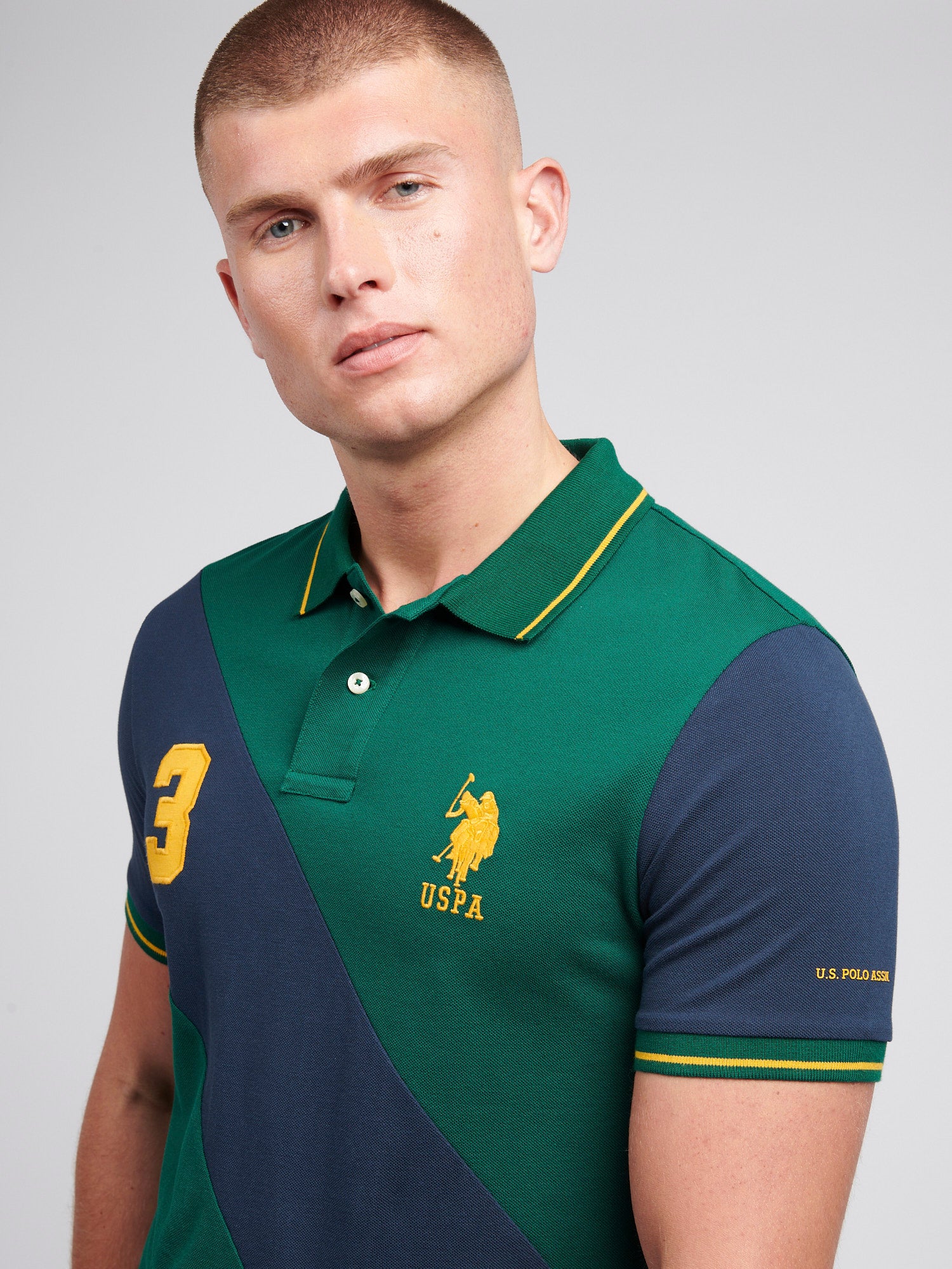 Mens Player 3 Sash Pique Polo Shirt in Rain Forest