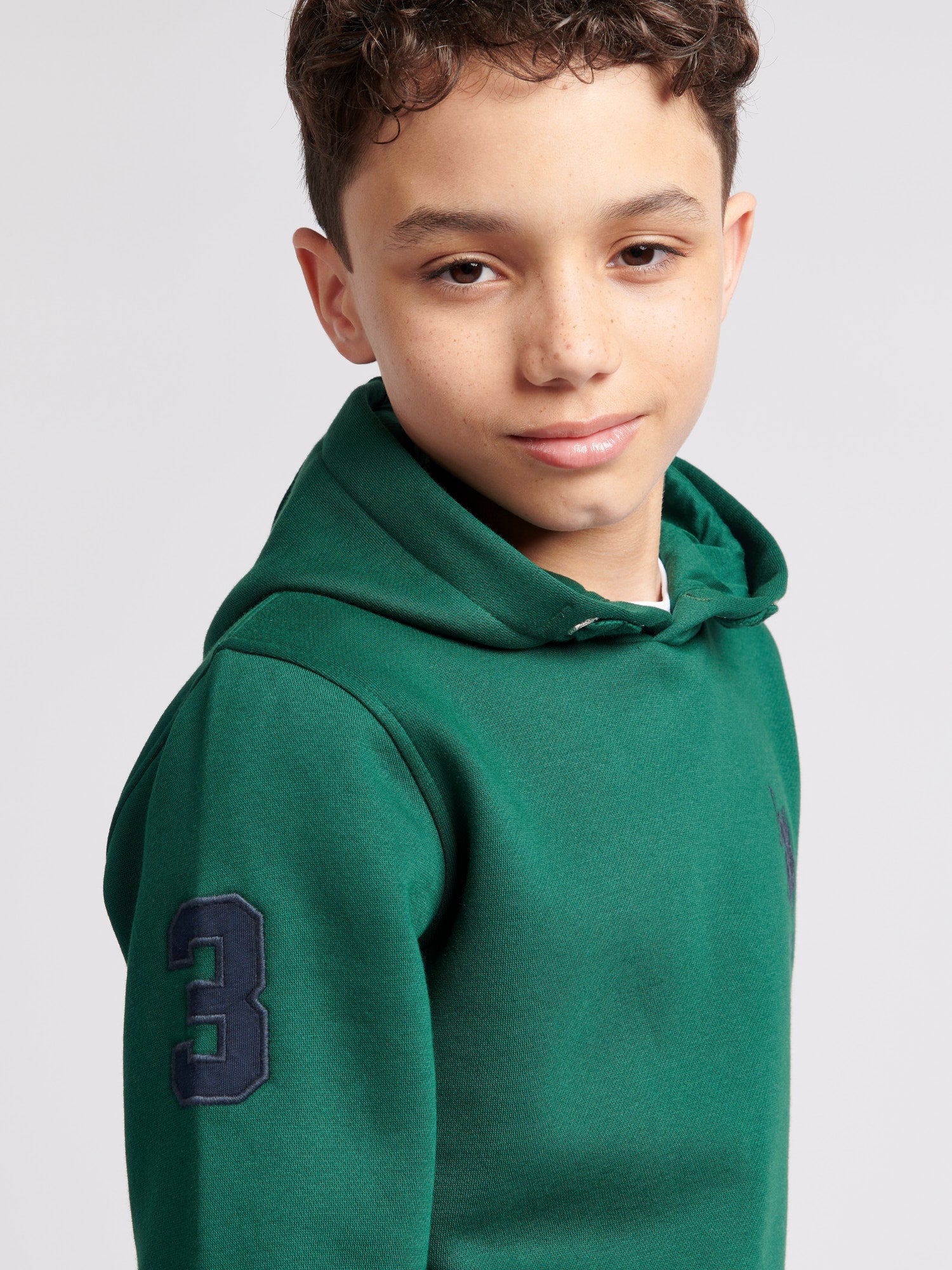 Boys Player 3 Brush Back Hoodie in Rain Forest