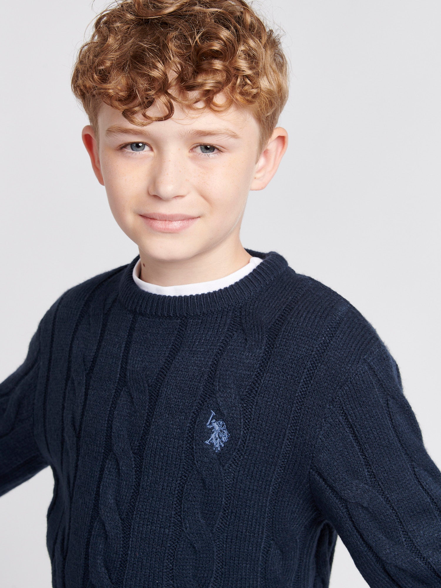 Boys Cable Knit Jumper in Dark Sapphire Navy / Moonlight Blue DHM