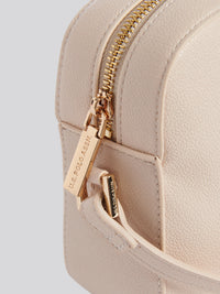 U.S. Polo Assn. Womens Jones Crossbody Bag in Powder