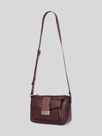 U.S. Polo Assn. Womens Romantic Crossbody Bag in Plum