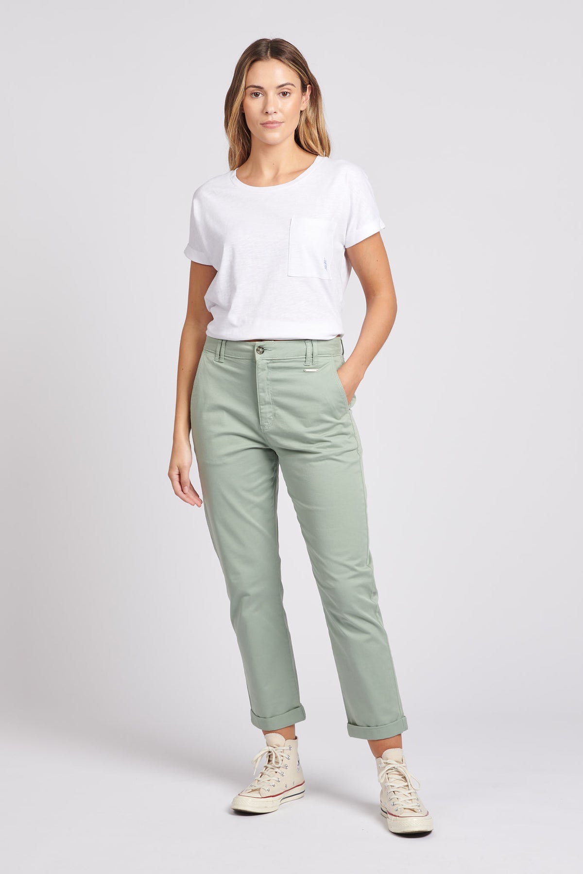 Women's Rolled Hem Chino Trouser in Iceberg Green