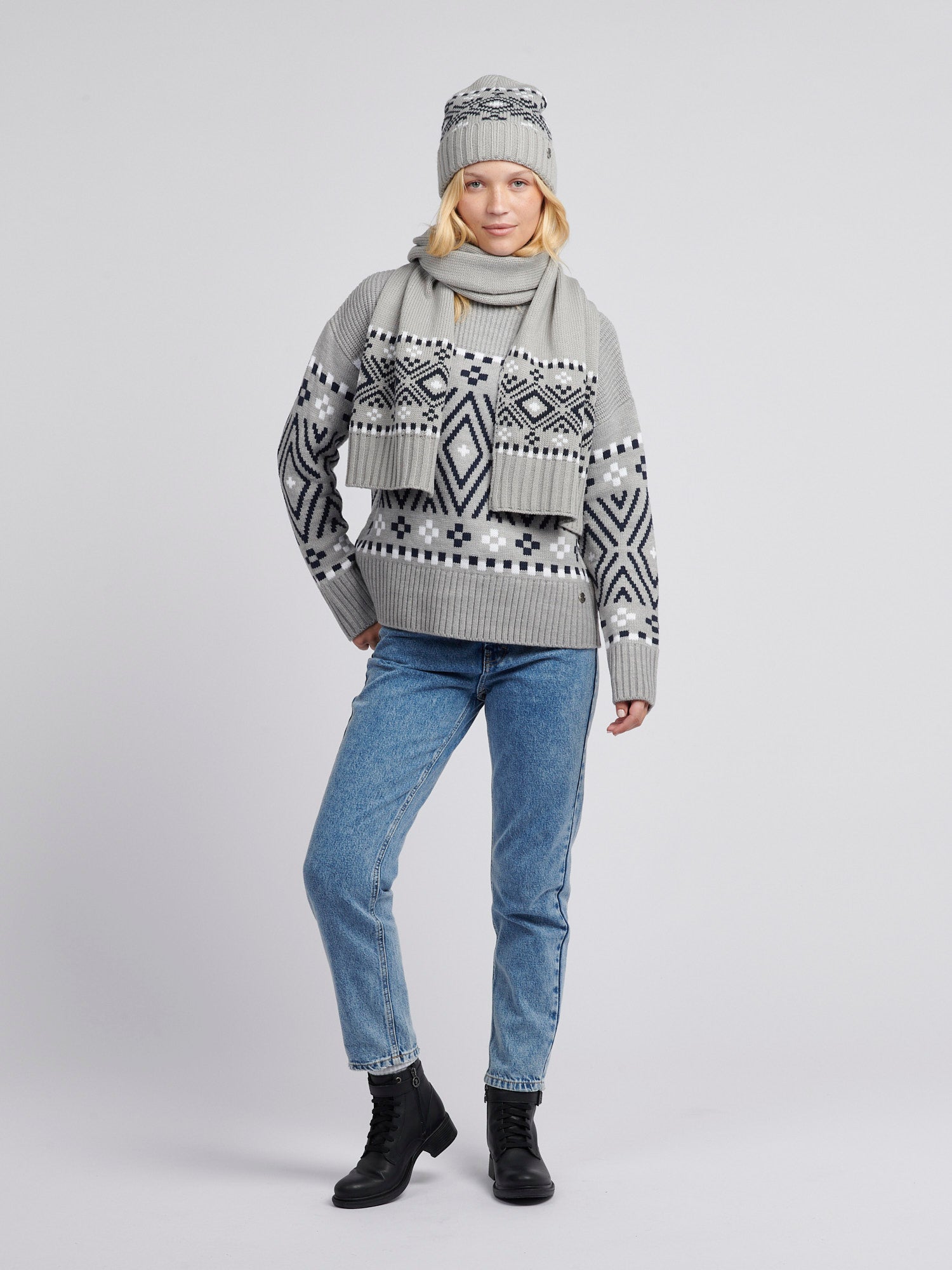 Womens Large Fairisle Jumper in Pearl Grey Marl